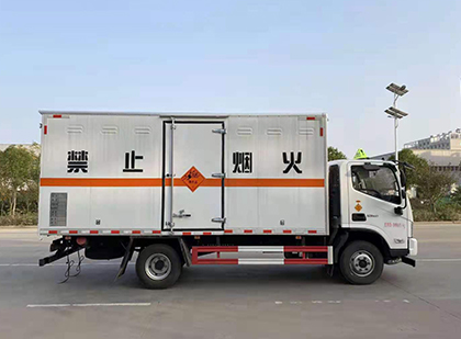 兰西爆破器材运输车