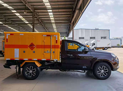 兰西爆破器材运输车