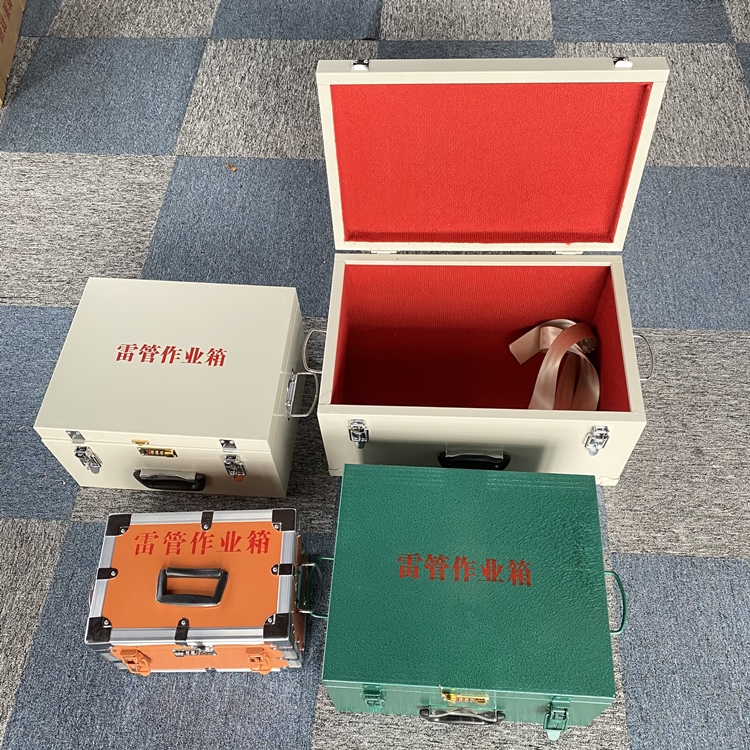 兰西爆破工程作业箱如何选择？玻璃钢与传统材质的全面对比